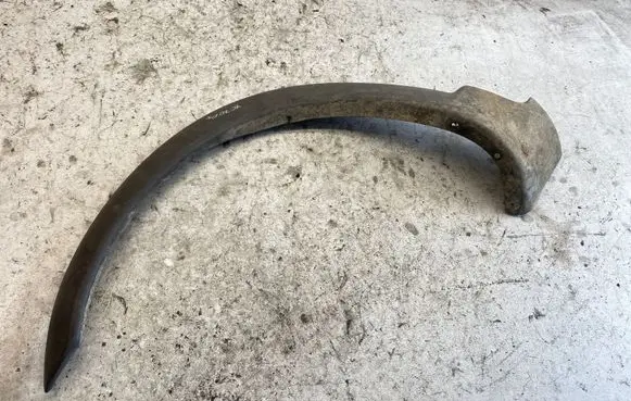 Volvo XC70 Fender trim (molding)