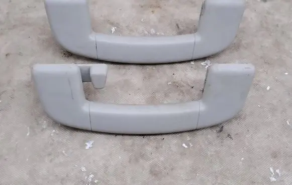 Volkswagen Golf VII A set of handles for the ceiling 