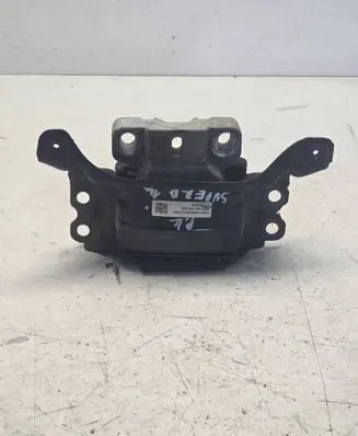 Skoda Superb B8 (3V) Engine mount bracket 5Q0199555AB 17082016