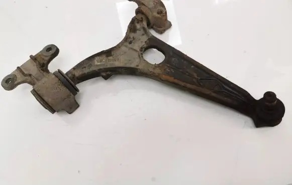 Front lower control arm/wishbone