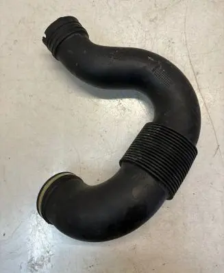Iveco Daily 6th gen Air intake hose/pipe 5801966017