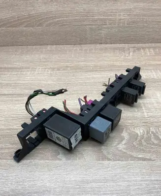 Volkswagen Phaeton Other relay 3D1937499E 4E0907307A