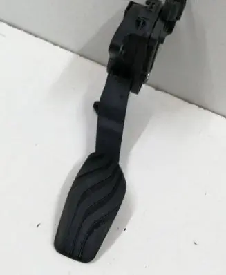 Nissan Qashqai Accelerator throttle pedal 180024BA0B