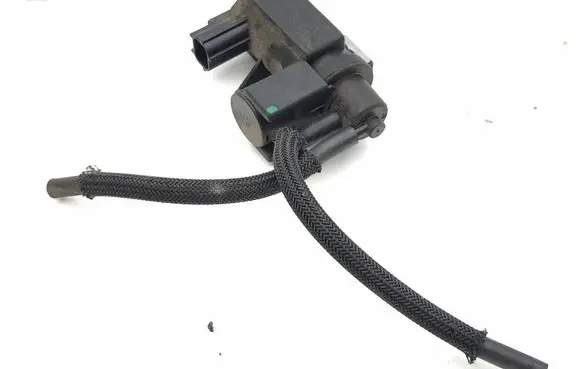 Lexus IS 220D-250-350 Vacuum valve 08T186 258190R011 70051308