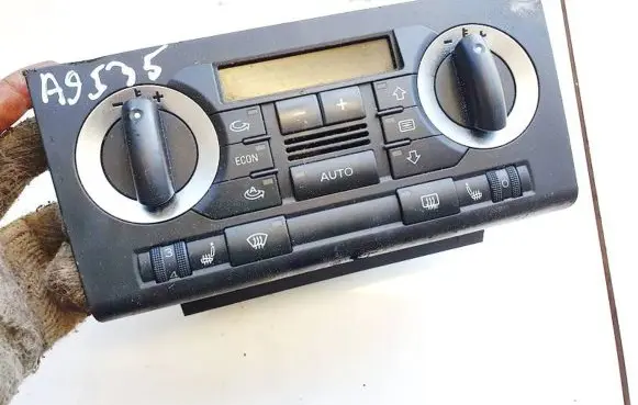 Audi A3 S3 8P Climate control unit 8p0820043n