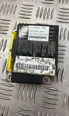 Volkswagen PASSAT B6 Airbag control unit/module 3C0909605M