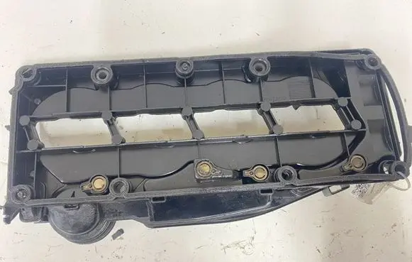 Volkswagen PASSAT B6 Rocker cam cover 03L103469L