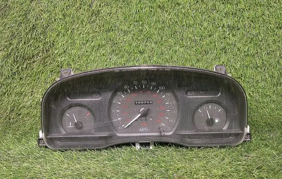 Speedometer (instrument cluster)