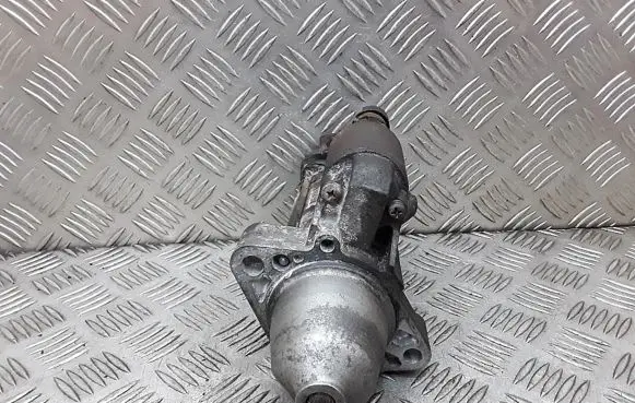 Honda CR-V Starter motor M002T85871