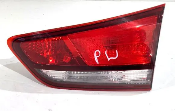 Hyundai i30 Rear/tail lights 92404G4200