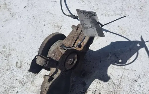 Mercedes-Benz Sprinter W906 Front wheel hub spindle knuckle