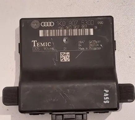 Audi A3 S3 8P Gateway control module 1K0907530D 1K0907951 0325