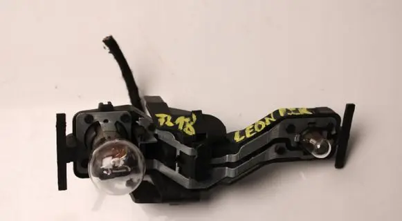 Seat Leon (1P) Tail light bulb cover holder 