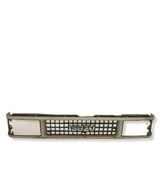 Isuzu Trooper Front bumper upper radiator grill 