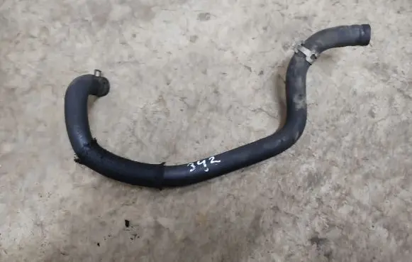 Toyota Avensis T250 Engine coolant pipe/hose