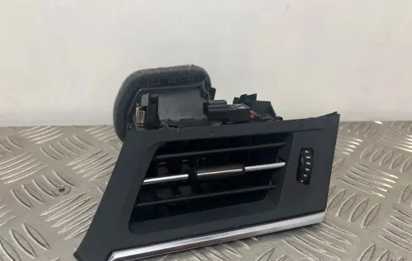 Audi A6 S6 C8 4K Dashboard side air vent grill/cover trim 4K1820901