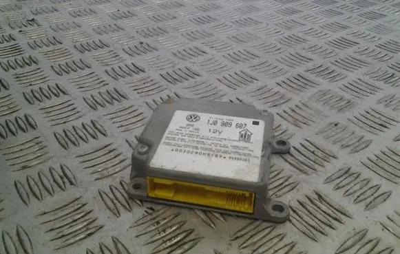 Volkswagen PASSAT B5.5 Airbag control unit/module 1J0909607 5WK4199 00302M0H9Y89