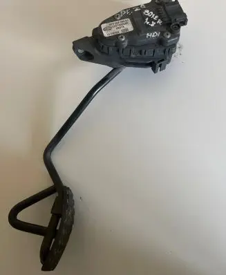 Peugeot Boxer Accelerator throttle pedal 1337493080 6PV00824501 09315