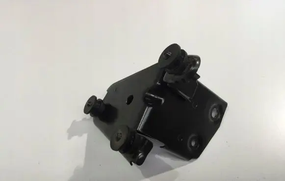 Volkswagen Golf VII ABS pump bracket 5Q2614235E