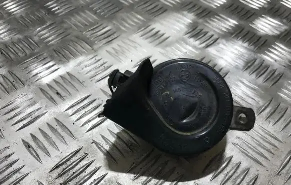 Mitsubishi Carisma Horn signal