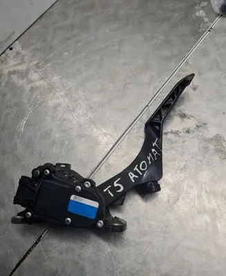 Volkswagen Transporter - Caravelle T5 Accelerator throttle pedal 7H2723503