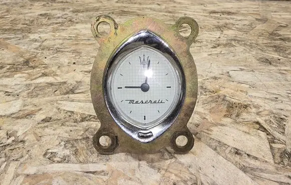 Maserati Coupe Clock 383600119