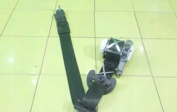 Peugeot 5008 Front seatbelt 9681974380 WP200