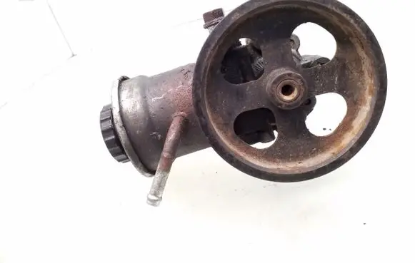 Toyota Avensis T250 Power steering pump U12 12180