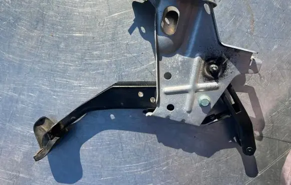 Volkswagen Touran I Brake pedal 1T1721057K