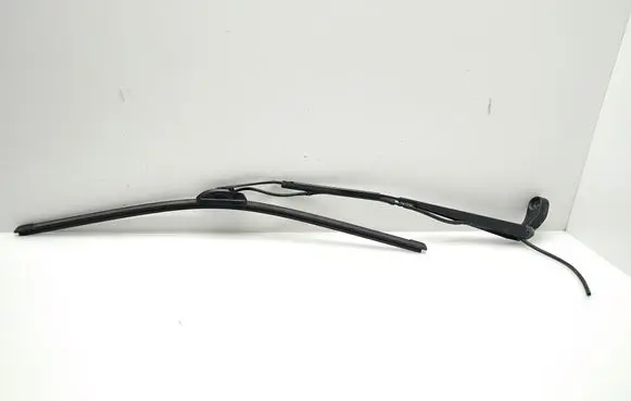 Mercedes-Benz Vito Viano W639 Windshield/front glass wiper blade A6398200144