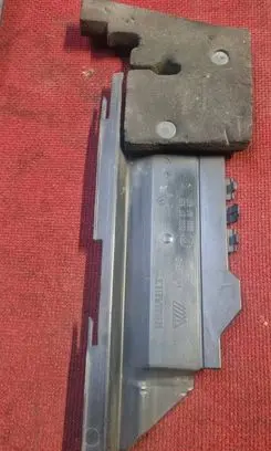 Intercooler air guide/duct channel