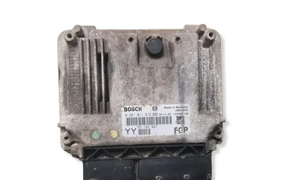 Opel Vectra C Engine control unit/module 0281011915 1039S07138 55193967