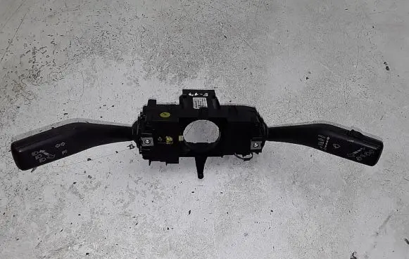 Seat Toledo IV (NH) Wiper turn signal indicator stalk/switch 6RA953501R