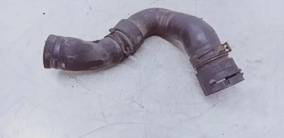 Volkswagen Transporter - Caravelle T5 Engine coolant pipe/hose 3B0122291C