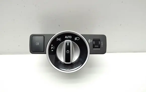 Mercedes-Benz E W212 Light switch 