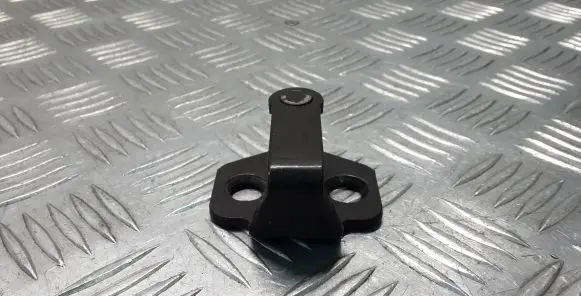 Jaguar S-Type Rear door lock loop/hook striker K2369