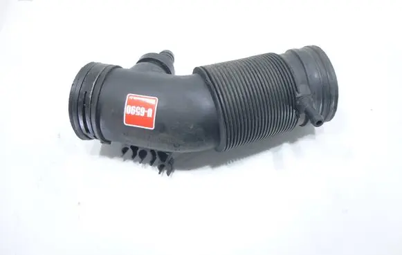 Air intake hose/pipe