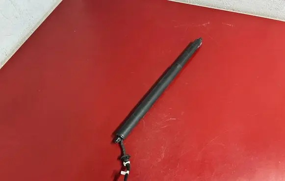 BMW X5 G05 Tailgate/trunk strut/damper 7441799
