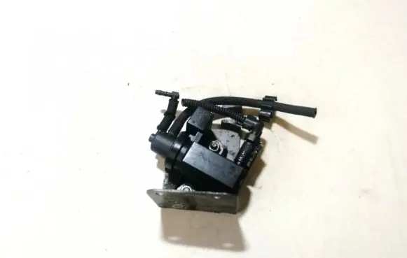 BMW 5 E60 E61 Turbo solenoid valve 70206301 07t324