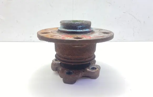Skoda Octavia Mk3 (5E) Rear wheel hub