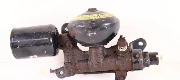 Toyota Land Cruiser (J200) Air suspension tank/reservoir 1184586792