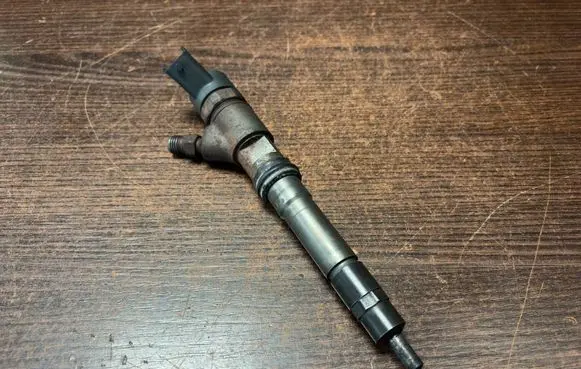 Iveco Daily 4th gen Fuel injector 0445110273 504088755