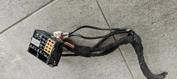 Volkswagen Transporter - Caravelle T6 Sound system wiring loom 8X0035444 1K8035150H