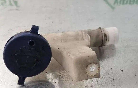 Peugeot 308 Window washer liquid tank fill tube 9800715580