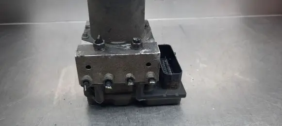 BMW 5 E60 E61 ABS Pump