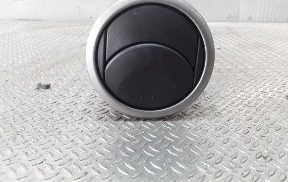 Mazda 2 Dashboard side air vent grill/cover trim D374GM734