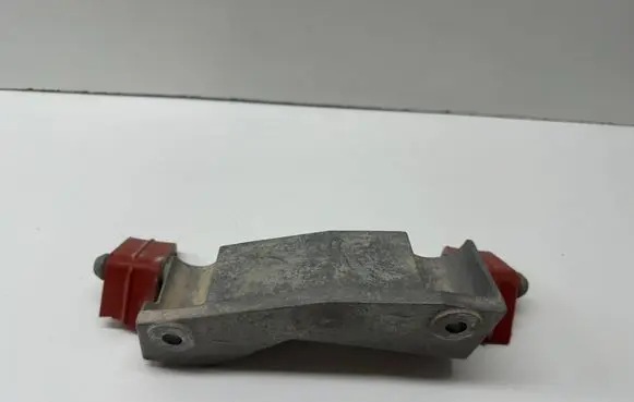 Ram 1500 DT Muffler mount bracket/holder 68268197AA 65339CTCR