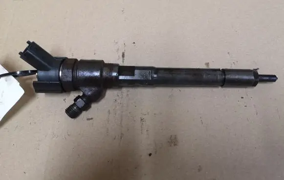 KIA Sportage Fuel injector 0445110258