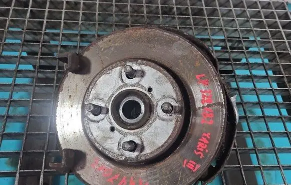 Toyota Yaris Front wheel hub spindle knuckle IMPRK1447013