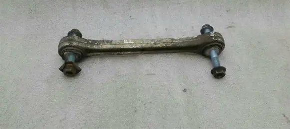 Porsche 911 996 Rear control arm 996331047022